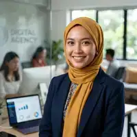 Aisha Humaira (Digital Strategist)